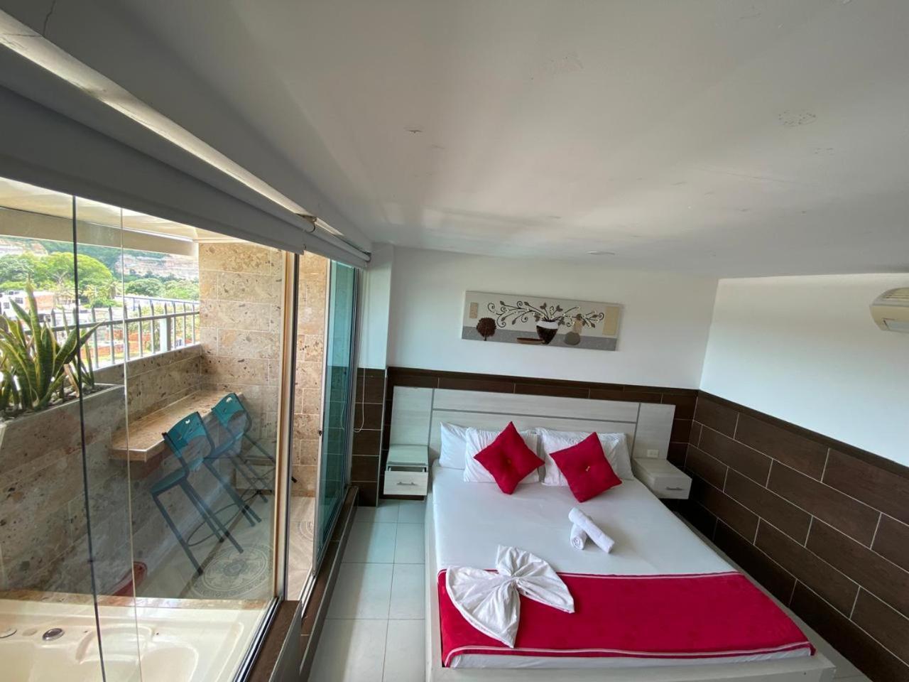 Hotel Suite Royal Melgar Eksteriør billede